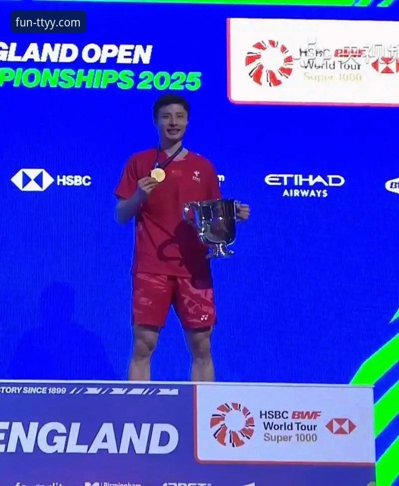 石宇奇亚锦赛夺冠终结国羽八年等待，天天娱乐平台深度解析赛事看点